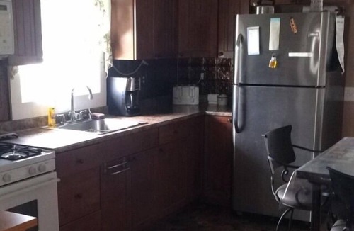 Misquamicut Cottage | Weekly rental July,Aug, weekends June,Sept. Crated Dogs w a fee