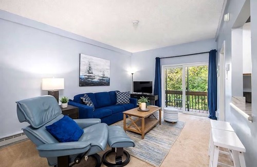 Weirs Beach Condo | Weirs Beach Condo w/Pool Near Lake & Gunstock