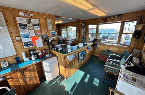 Southwest Harbor Boat Rental | Welcome Aboard! Cozy Docked Houseboat