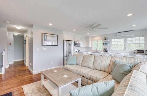Dennis House | Welcome To A Castle In The Sand - .1 Mile to Corporation Beach