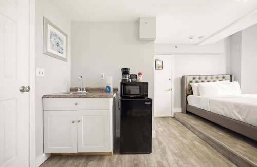 Bay Village Apartment | Welcome to Boston! Book Now