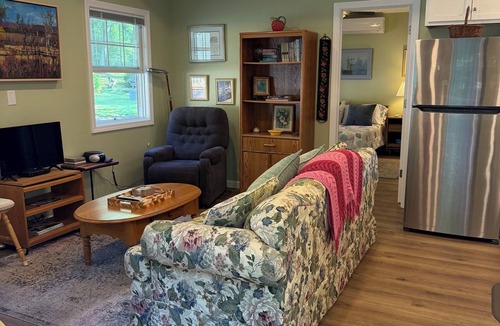 Madison Cottage | Welcoming 1-Bedroom Cottage in Charming Madison is One Mile to Town and Beach!