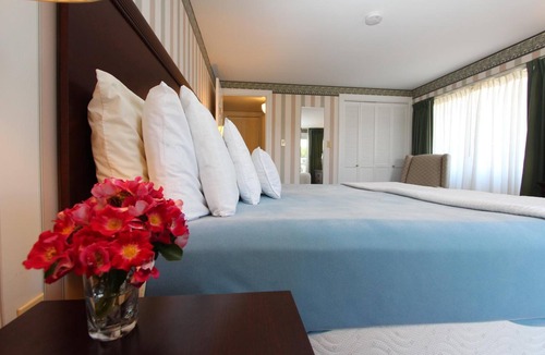 Yachting Village Hotel | Wellington Resort