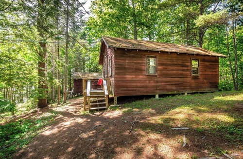 Bremen Cabin | West Camp Stay - Cabins 5 + 6