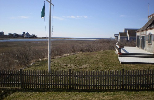 West Dennis Cottage | West Dennis Beach House (South Village Beach)