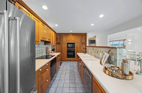 Hammondsport House | West Lake Retreat: private lake home on Keuka's west side