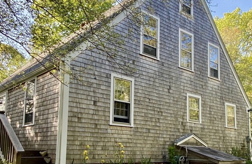 West Tisbury House | West Tisbury home Walk to Beach and Pond