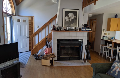 West Tisbury House | WEST TISBURY QUIET CLOSE TO TOWN AND BEACH