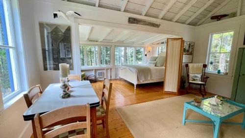Spruce Head House | Whispering Spruces; Cozy Studio with Queen Bed & W