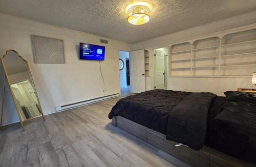Streetsboro House | White Tail Run At Heron Hill Retreat Hot Tub Lake!
