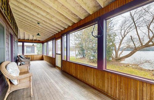 Bomoseen House | Wildberry Cottage