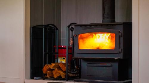 Parksville House | Wildwoods Dog-Friendly Catskills Retreat