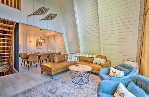 Wilmington House | Wilmington Chalet w/Hot Tub < 8 Mi to Mount Snow!