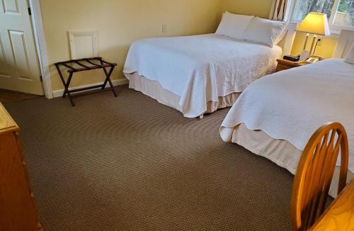 Dryden House | Wilson Lake Inn