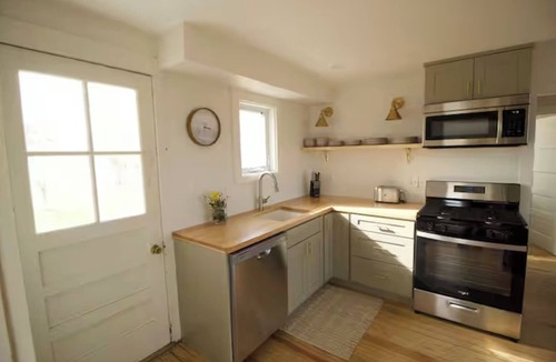 Block Island House | Windjammer House, Luxury 5 Bedroom w/Air Conditioning