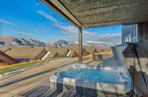 Eden House | Windriver Hideaway - Private Hot Tub