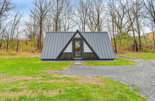 Ovid House | Wine Trail Retreat w/Tiny Home & Hot Tub