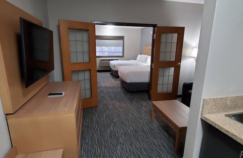 Downtown Hotel | Wingate by Wyndham Lethbridge