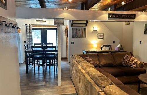 North Conway House | Winter fun-Charming Retreat-Walk to North Conway Village or Mt. Cranmore