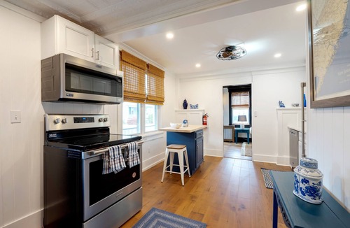 Ocean Grove House | WINTER RENTAL Private Roof Deck! Pets Welcome . Walk to Beach & Asbury!
