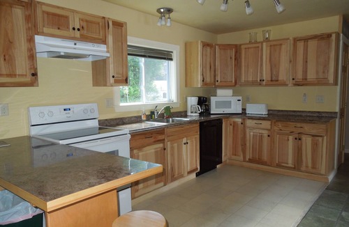 Hartford House | Winter, Spring, Summer, or Fall this Worthley Pond Cottage has it all.