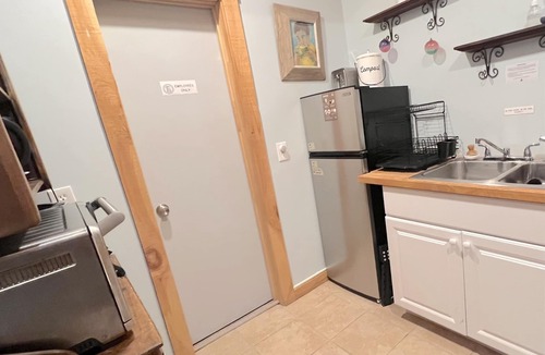 Hartland House | Wise Pines Renovated Barn (Bunkhouse)