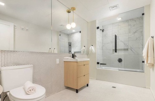 Mission Hill Apartment | Wonderful 1BR in Mission Hill!