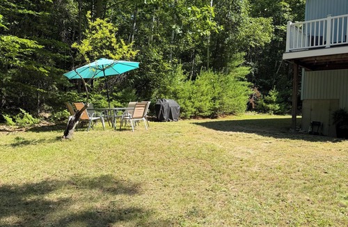 Parsonsfield Ski Chalet | Wonderful 3-bedroom chalet in charming Parsonsfield- swim, ski, shop, skate, atv