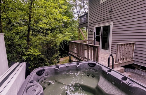 Gilford House | Wonderful 3-bedroom house in Gilford-Hot tub, Lake, Skiing, BankNH Pavilion!