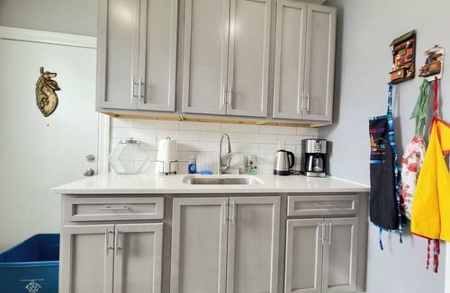 Ampere Apartment | Wonderful 3-bedroom apartment parking & WiFi. World Cup party here!