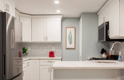 Fenway–Kenmore Apartment | Wonderful Back Bay 1br/1ba | Short walk to Fenway!