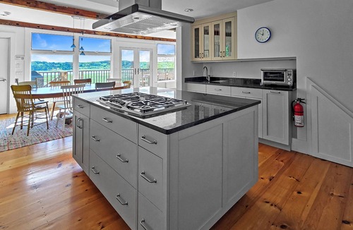 Wellfleet House | Wonderful Duck Creek 6BD-Water Views, Upper Deck, A/C, Game Room, Walk to Town, Pier & Mayo Beach