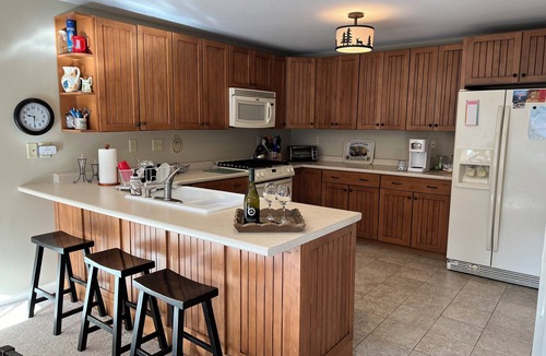 Lincoln Condo | Wonderful view - Fabulous 4 bedroom, 4 baths - across from Loon Mtn