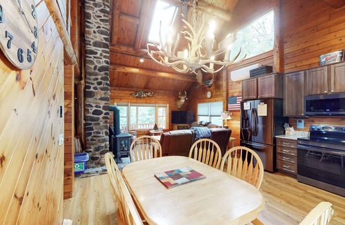Trenton Cabin | Wooded Family Retreat! 11 Mi to Acadia Entrance