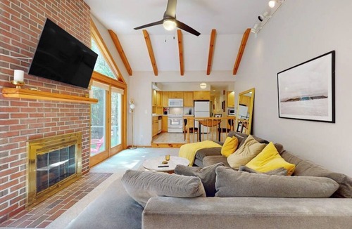 Bath House | Woodland home with screened porch, 2 living rooms - near historic waterfront