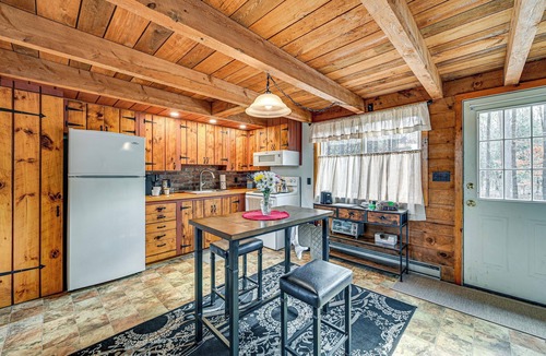 Oak Hill House | Woodland Views: Romantic Hudson Valley Hideaway