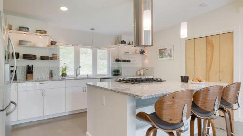 Housatonic House | Woodland Zen by AvantStay