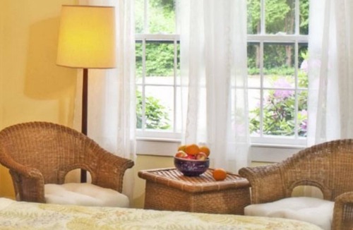 Falmouth House | Woods Hole Passage Inn