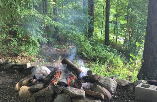 Bliss RV Rental | Woodsy campground lake trails Pool, Hot tub, showers play ground beach fire pit