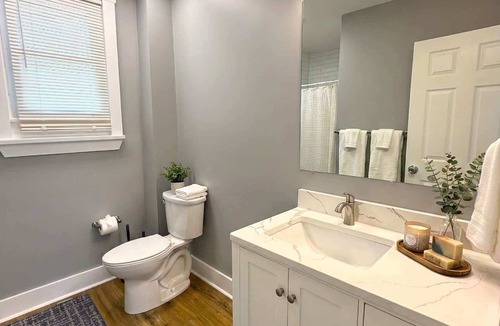 Wilmington Apartment | Work-Ready Retreat with King Bed
