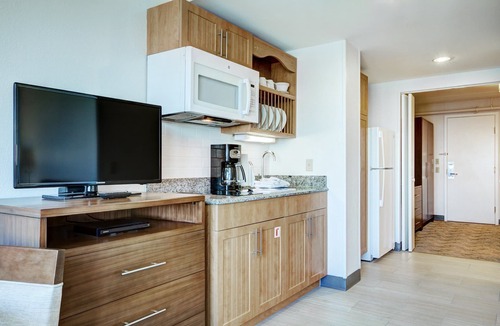 Yachting Village Resort | Wyndham Inn on the Harbor ~ Two Bedroom Suite ~ Two Queen Beds