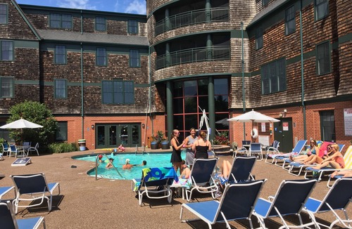 The Point Condo | Wyndham Long Wharf resort, free WiFi, pool, across the street from the harbor!