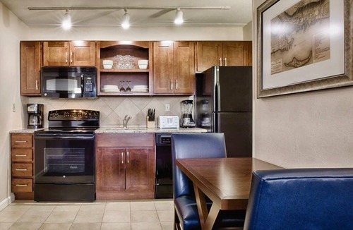 The Point Condo | Wyndham Long Wharf Resort |2BR King Suite