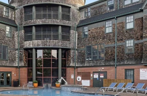 The Point Condo | Wyndham Newport at Long Wharf- 2br- luxury vacation rental