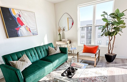 Mill River Apartment | Yale Luxury Apartment IG @Yalehousing