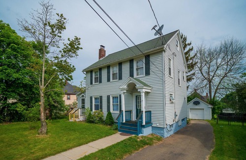 Jamestown House | Yogi's I love Lucy-themed 4-bed Home with A/C, Chautauqua Lake, Jamestown NY