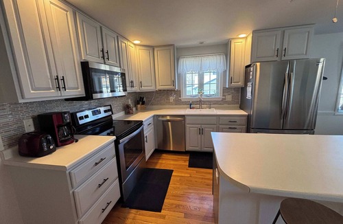 York Beach House | York Vacation Home Sleeps 14! Bring your family and Friends!