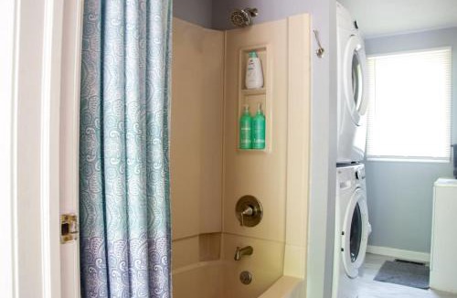 Center Apartment | Your home away from home for Comfort & Convenience