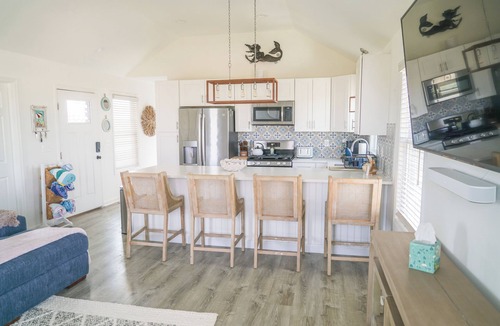 Mud City House | Your LBI Bay Escape. Golden sunsets, beach days, and firepit nights. ☀️🌊
