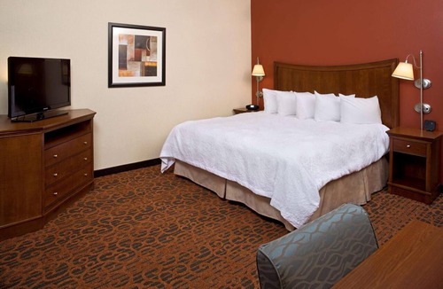 Strabane Hotel | Your Peaceful Retreat Awaits | Free Breakfast | Southpointe Town Center - 5.7 mi